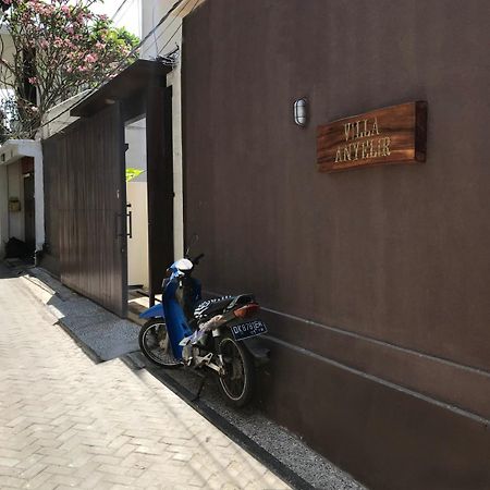 Villa Anyelir Seminyak  Luaran gambar