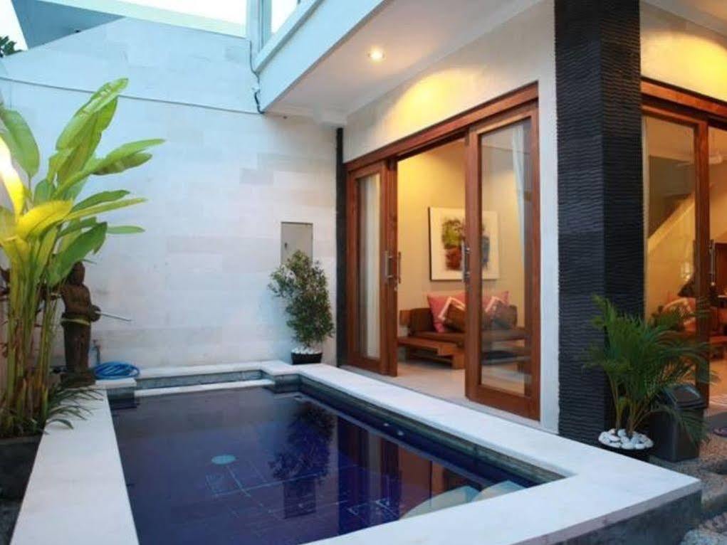 Villa Anyelir Seminyak  Luaran gambar